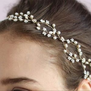 Pearl Blossom Hair Vine